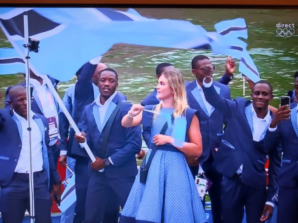 “why do you take a pic of this ?” “9gag will get it”