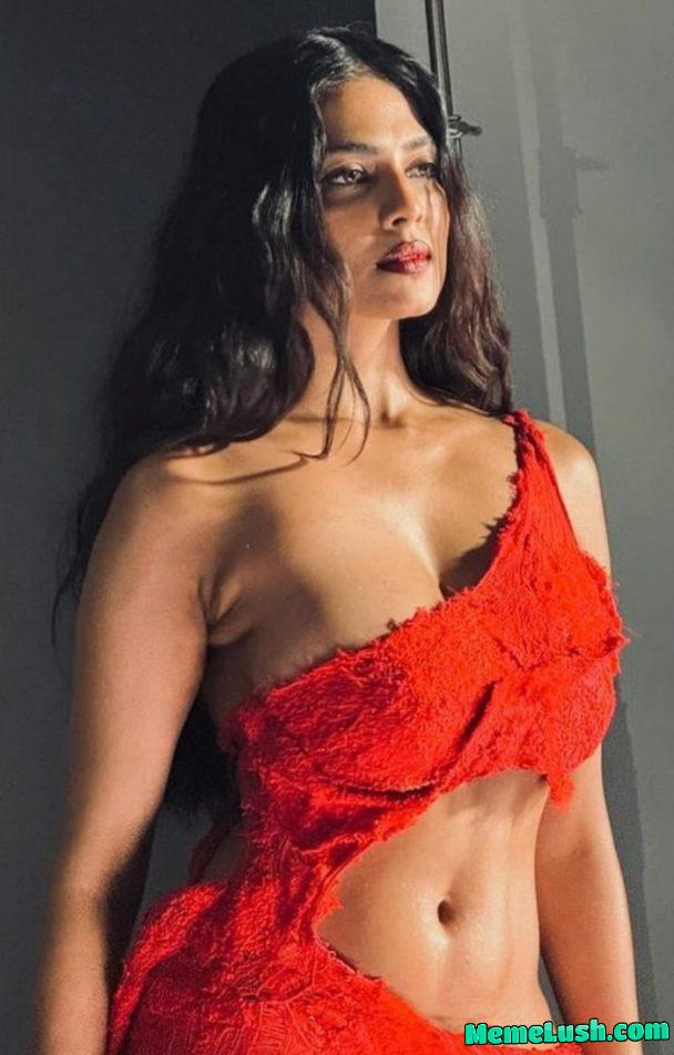 Malavika Mohanan Malavika Mohanan