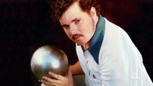 I Betz you never saw a bowling ball like this before. I Betz you never saw a bowling ball like this before.