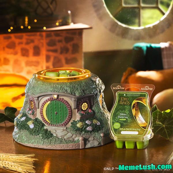 Now you can smell Bag’s End or Leaf Lover’s scent. Now you can smell Bag’s End or Leaf Lover’s scent.