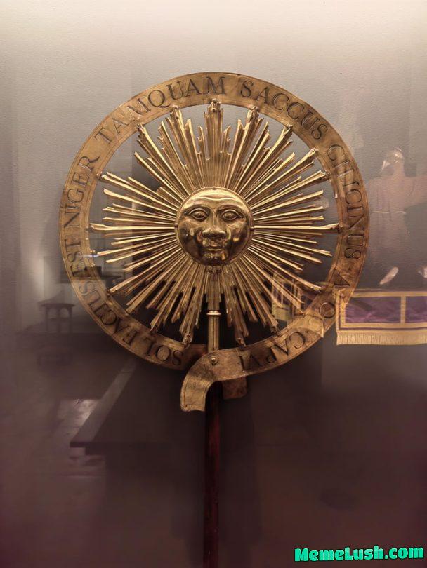 What a nice piece of art!… wait What a nice piece of art!… wait