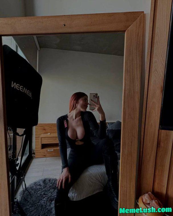 F**k me on the first date? F**k me on the first date?