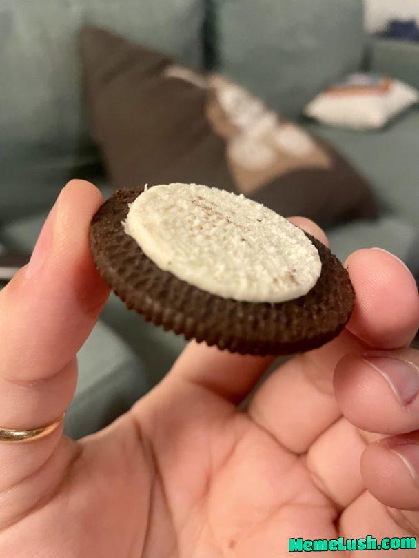 Theyโre cheap af with the Oreo filling Theyโre cheap af with the Oreo filling