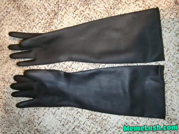 Ordered gloves on Amazon. Got two right hands. Ordered gloves on Amazon. Got two right hands.