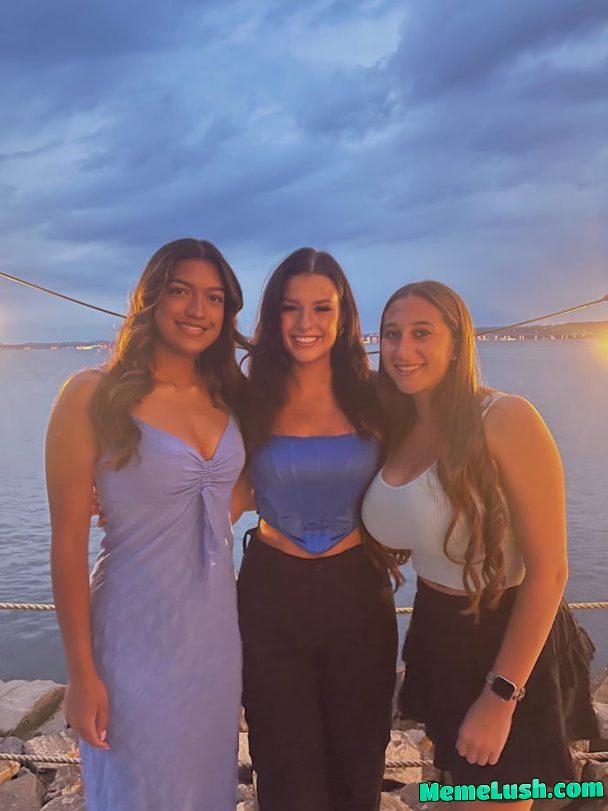 Hair cannot hide it 🫣