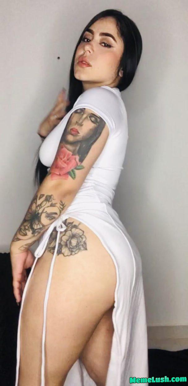 White is such a nice color for tight dresses White is such a nice color for tight dresses